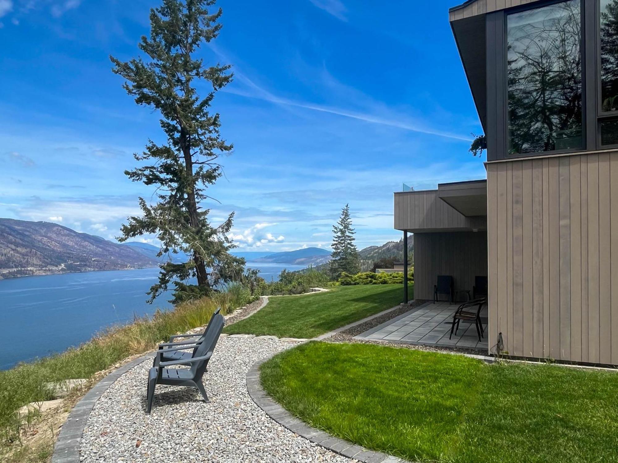 Kelowfornia Lakeview Retreat Kelowna Exterior photo