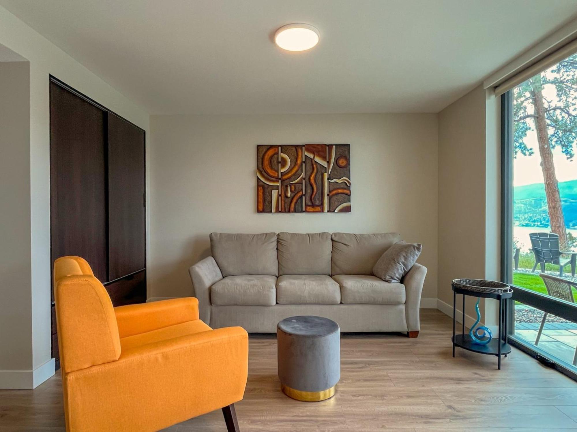 Kelowfornia Lakeview Retreat Kelowna Exterior photo